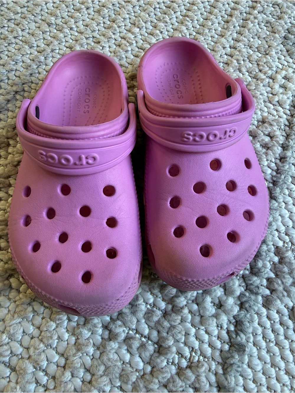 CROCS Kids Relaxed Fit Clog in Bright Pink